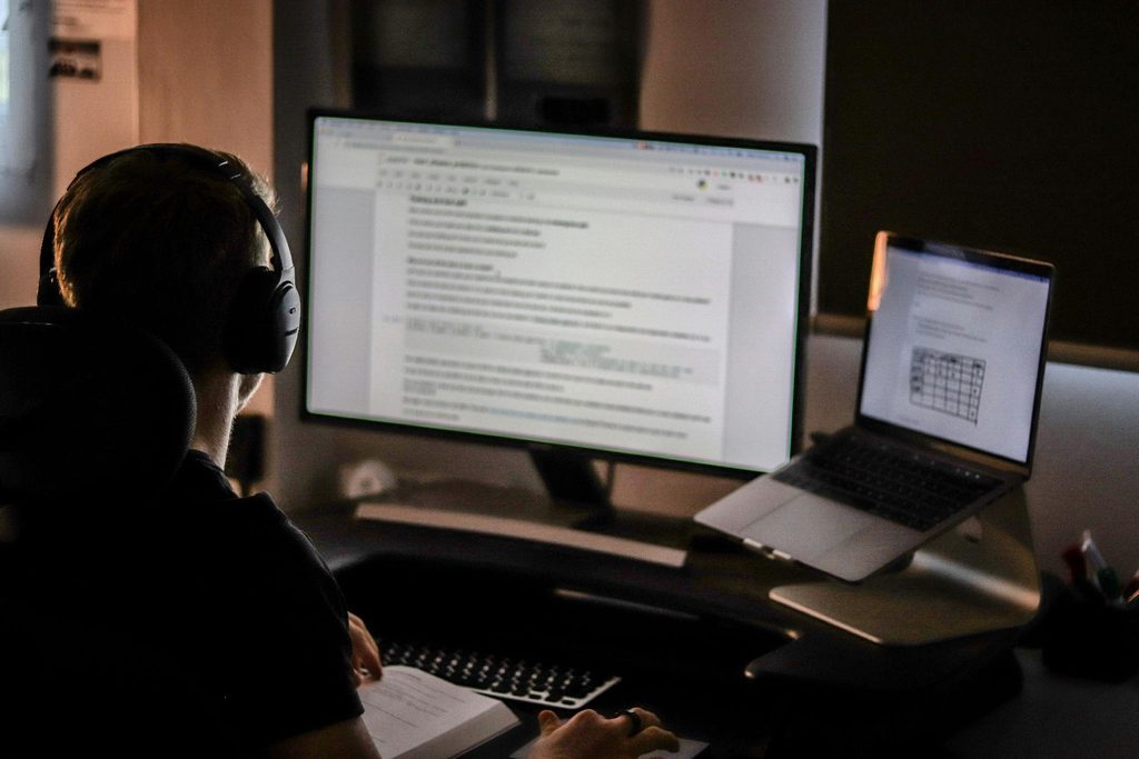 Why Field Operations Automation Takes More Than a Mobile App