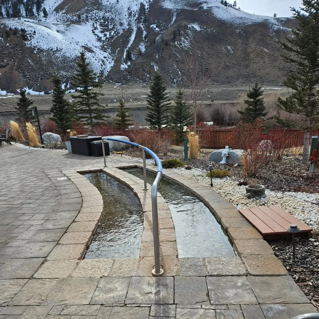 Yellowstone Hot Springs, Montana - Detailed Guide, Directions, Pools & campground 6 On-Site Spa