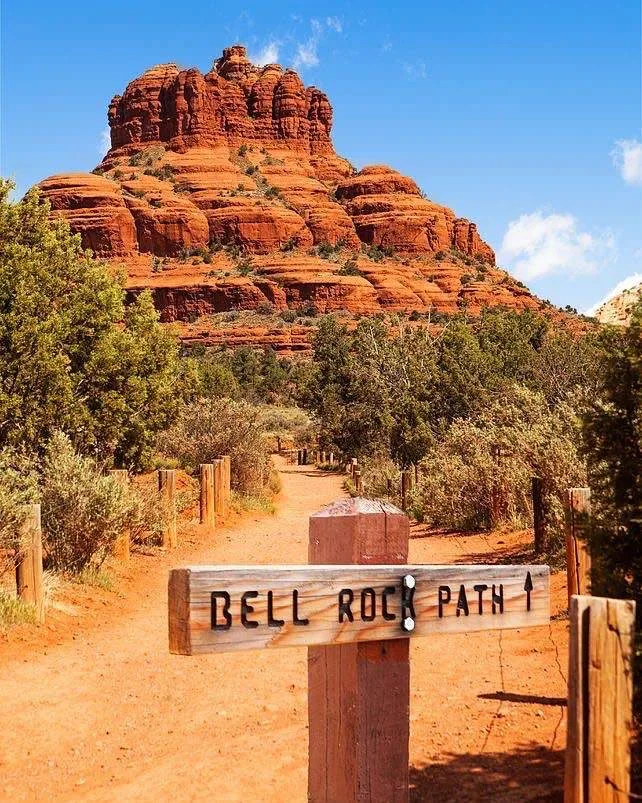 15 Best Things to Do in Sedona: Hikes, Vortexes & Scenic Views 5 Bell Rock Pathway