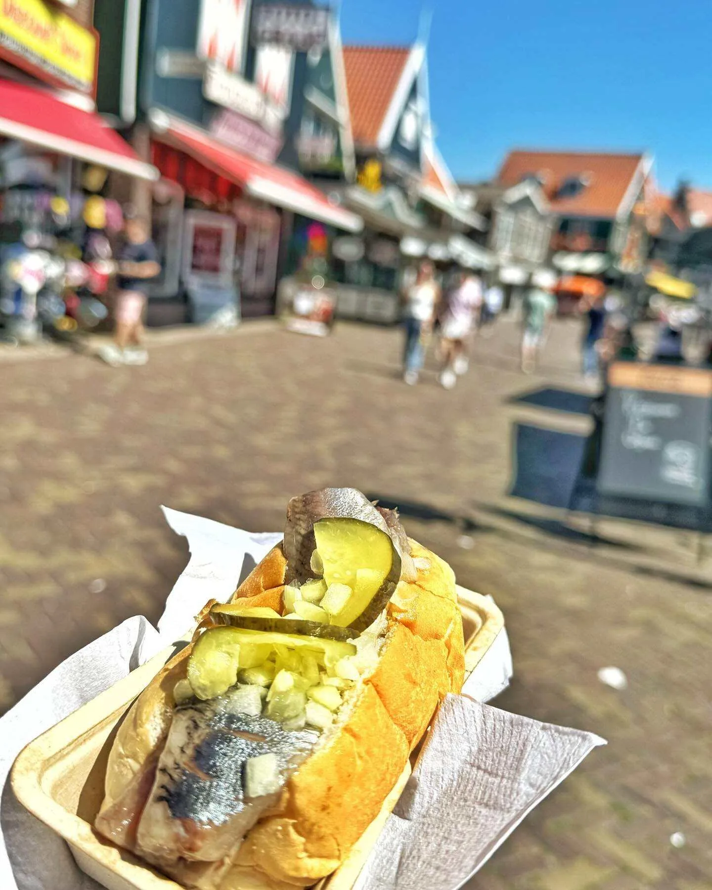 Broodje Haring (Herring Sandwich)