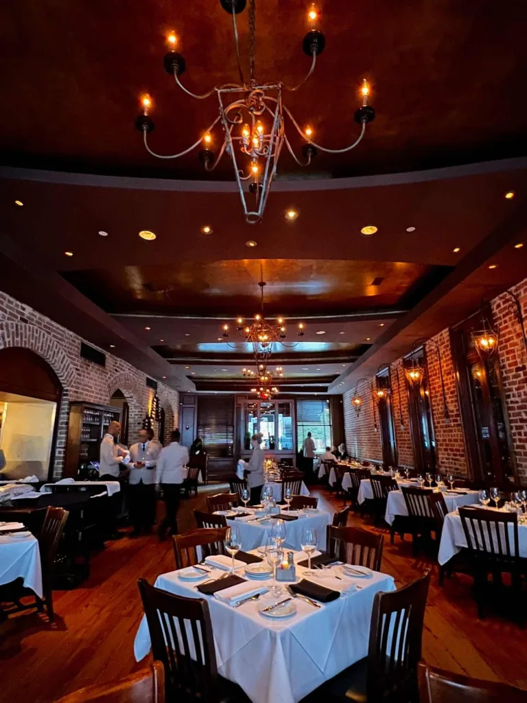 10 Best Restaurants in New Orleans: A Foodie’s Ultimate Guide 6 Chophouse New Orleans