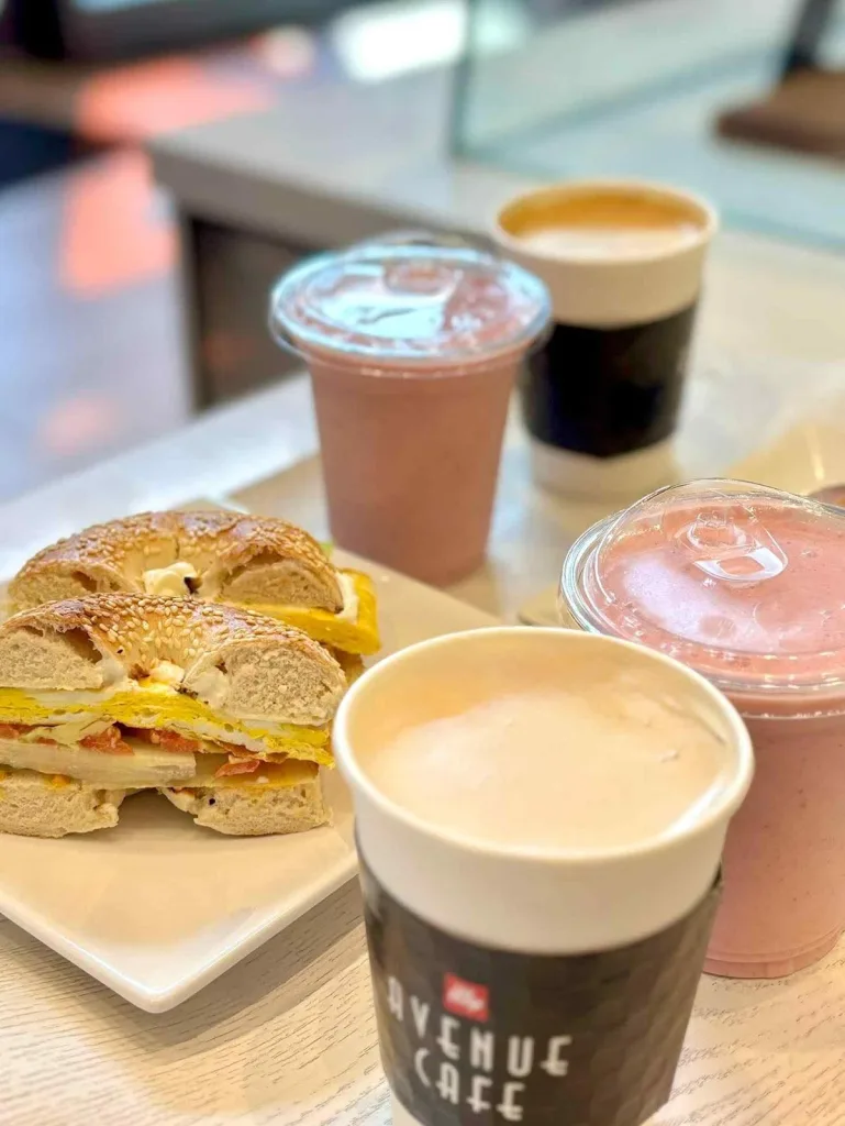 10 Best Restaurants in New Orleans: A Foodie’s Ultimate Guide 7 Avenue Cafe