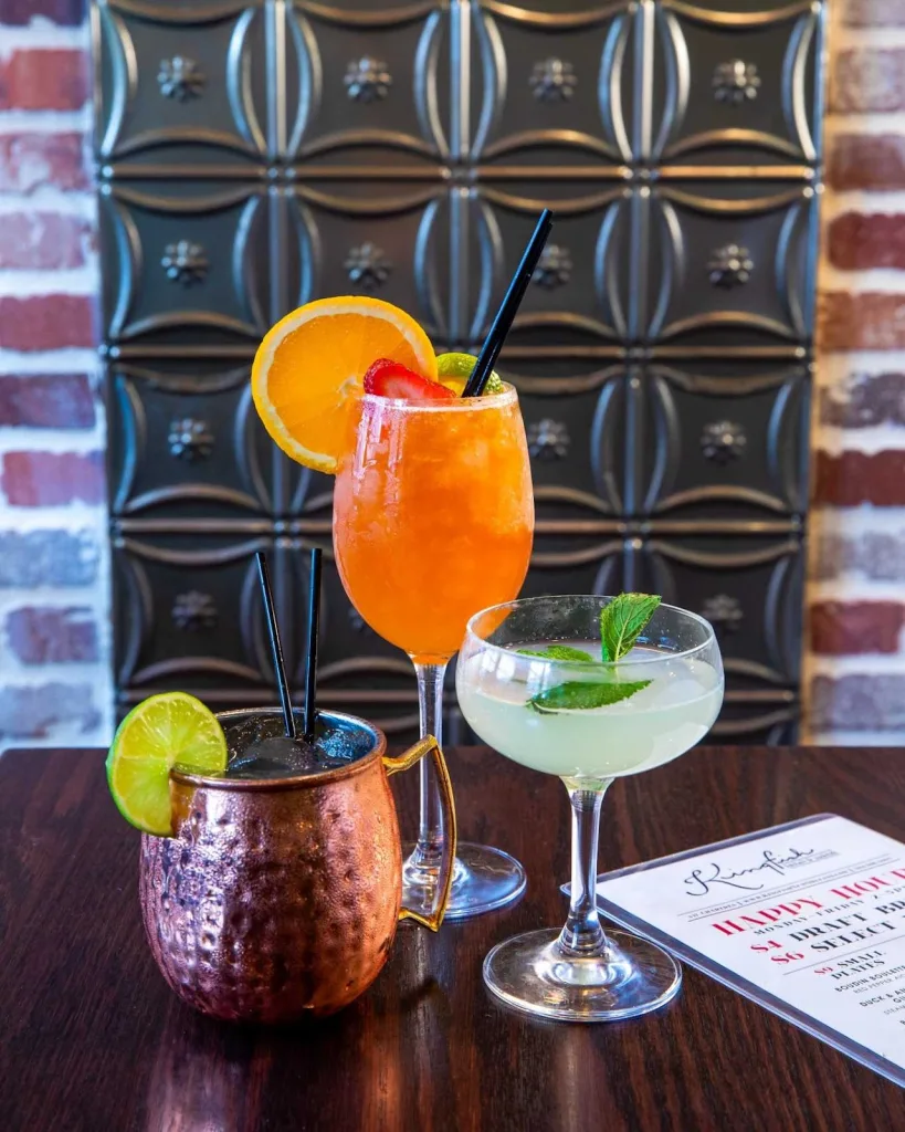 10 Best Restaurants in New Orleans: A Foodie’s Ultimate Guide 10 Kingfish Kitchen & Cocktails