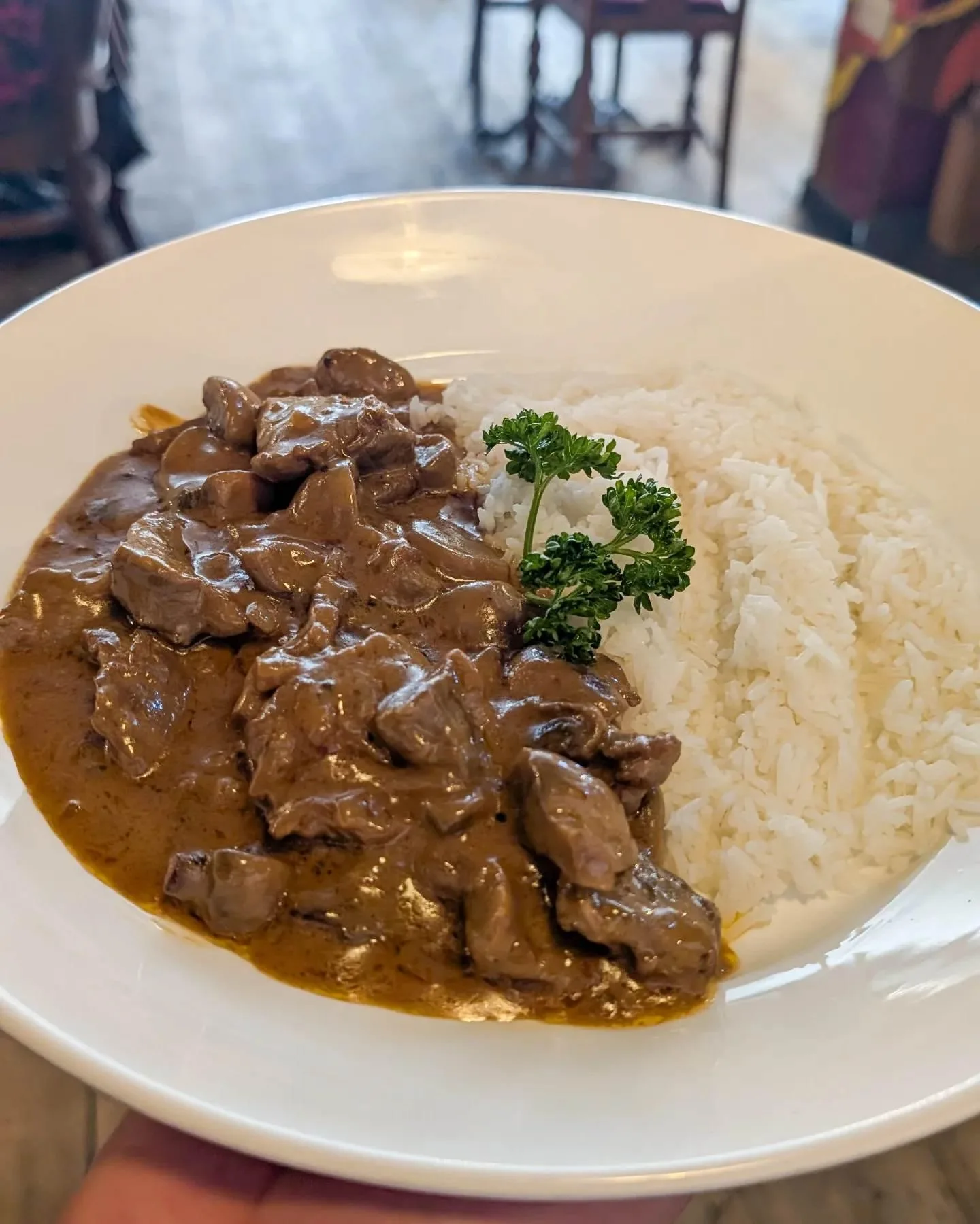 Traditional Russian Dishes: 12 Comfort Foods to Try Suggested by Cozy Foodie’s Guide 5 Beef Stroganoff