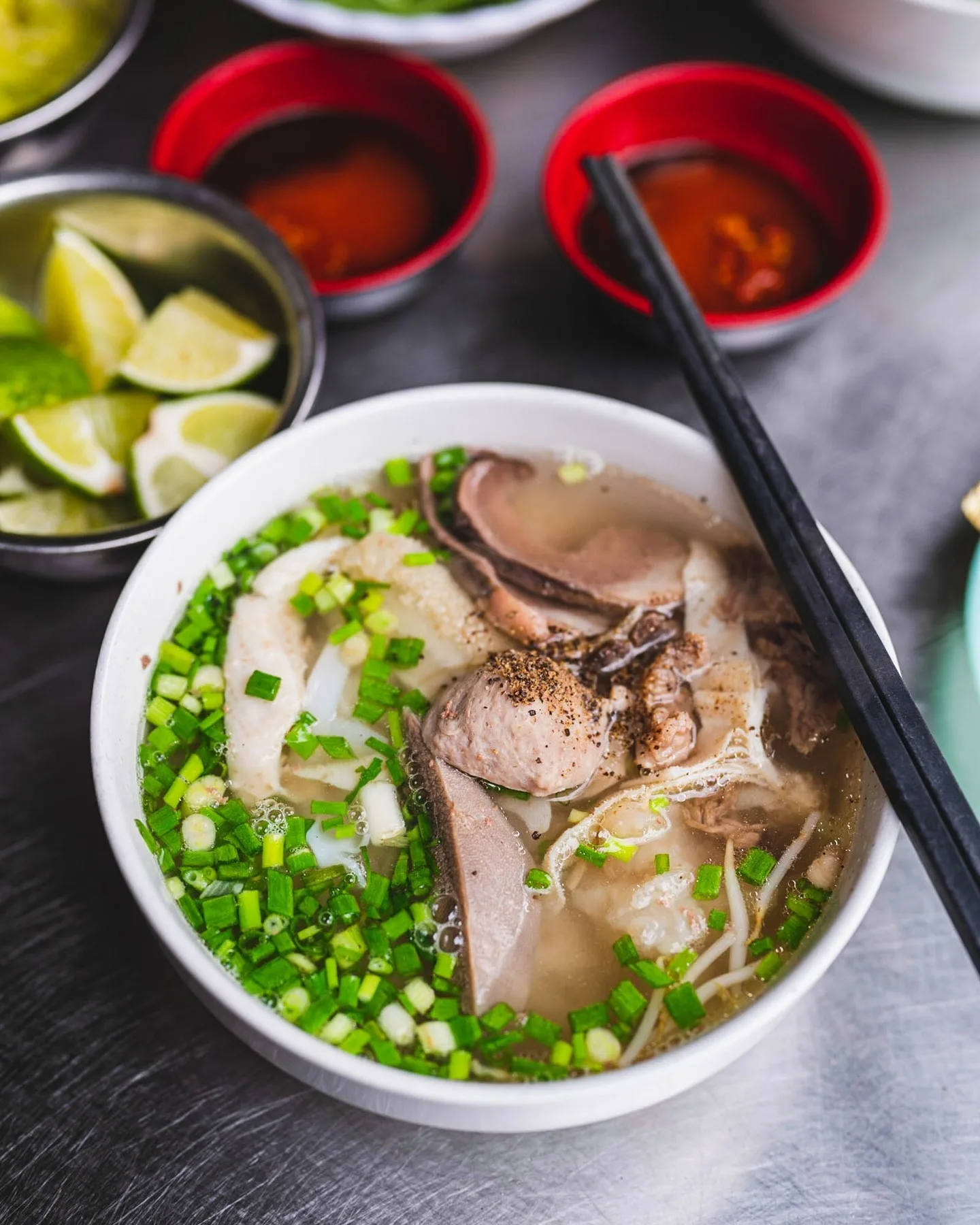 Best Street Food in Saigon: 10 Must-Try Local Eats & Drinks 4 word image 8697 4