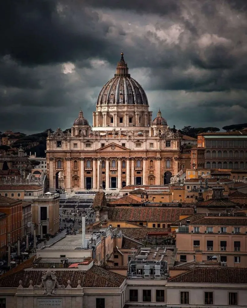 Rome Italy Photography: 10 Spots and Tips to Capture the Eternal City Perfectly 3 Vatican City: Majestic Interiors and Spiral Staircases