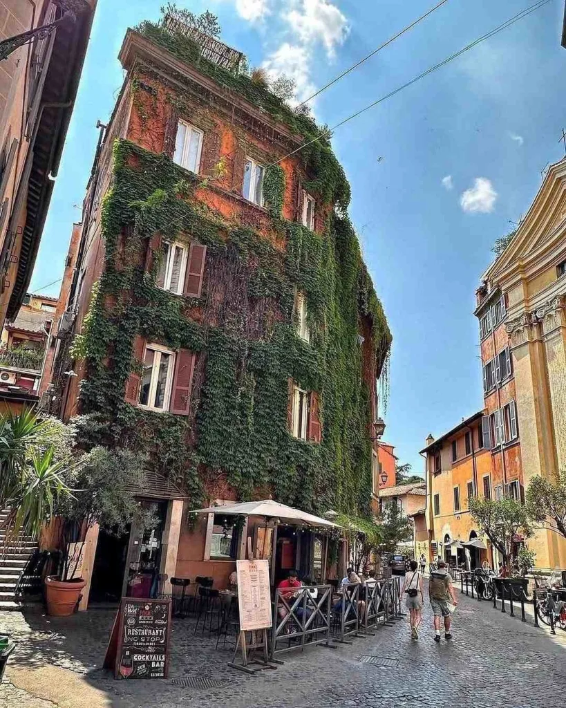 Rome Italy Photography: 10 Spots and Tips to Capture the Eternal City Perfectly 5 Trastevere: Vibrant Streets and Murals