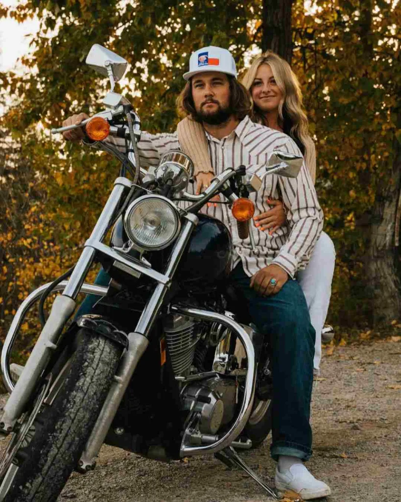 zona mae picture with her friend