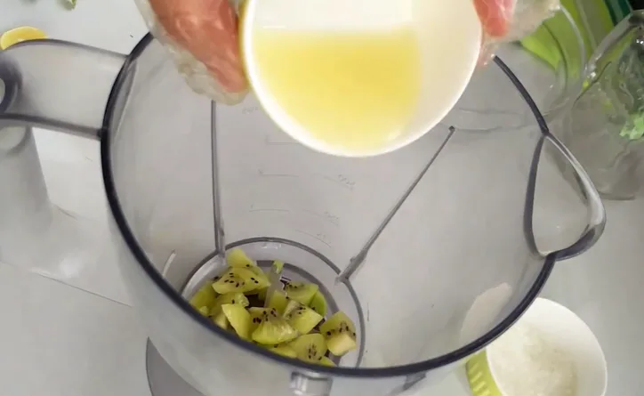 Blend the Kiwi Base