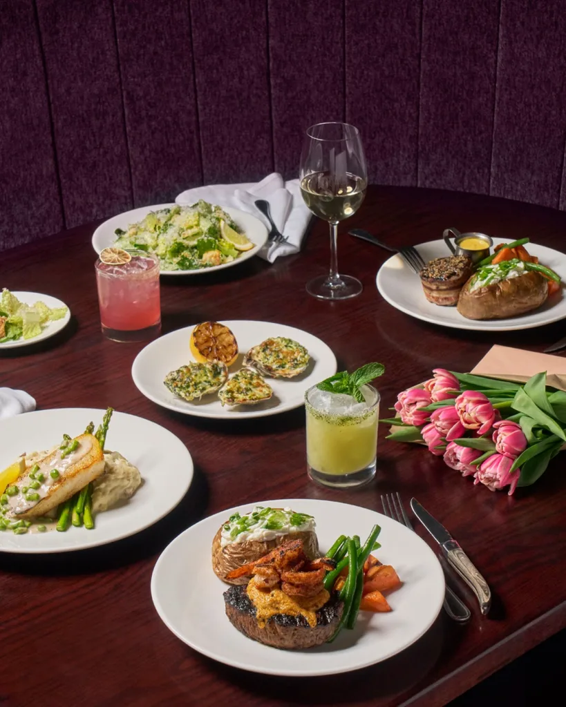 11 Amazing Canada Restaurants Every Food Lover Must Visit 11 The Keg Steakhouse + Bar