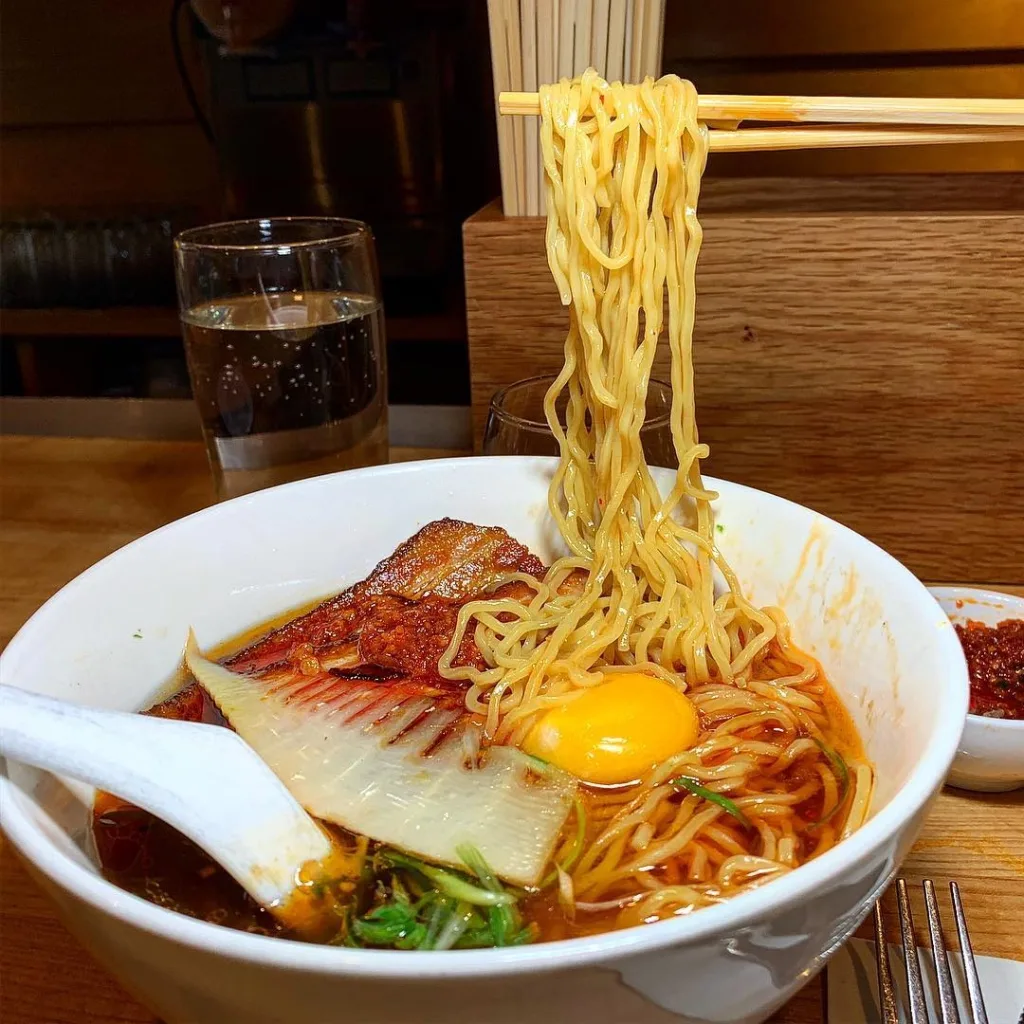12 Most Iconic New York Restaurants You Can't Miss 4 Momofuku Noodle Bar