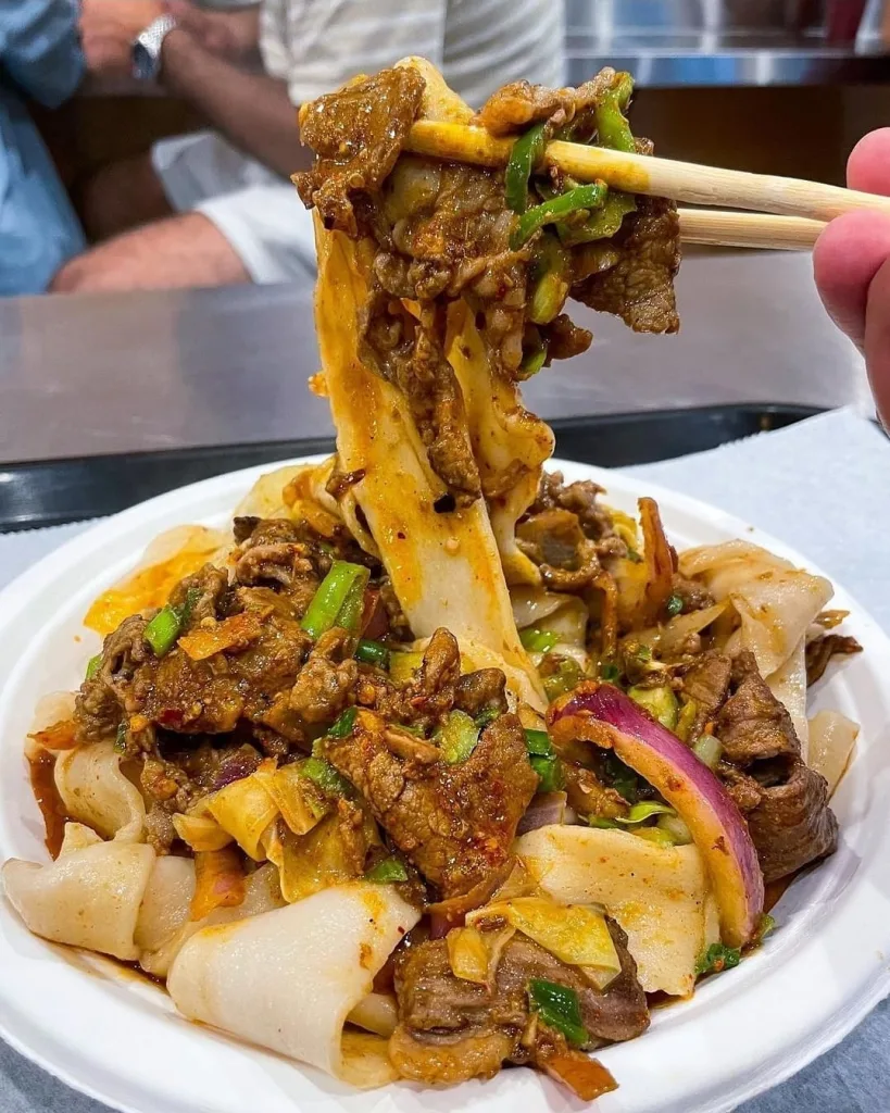 12 Most Iconic New York Restaurants You Can't Miss 8 Xi'an Famous Foods