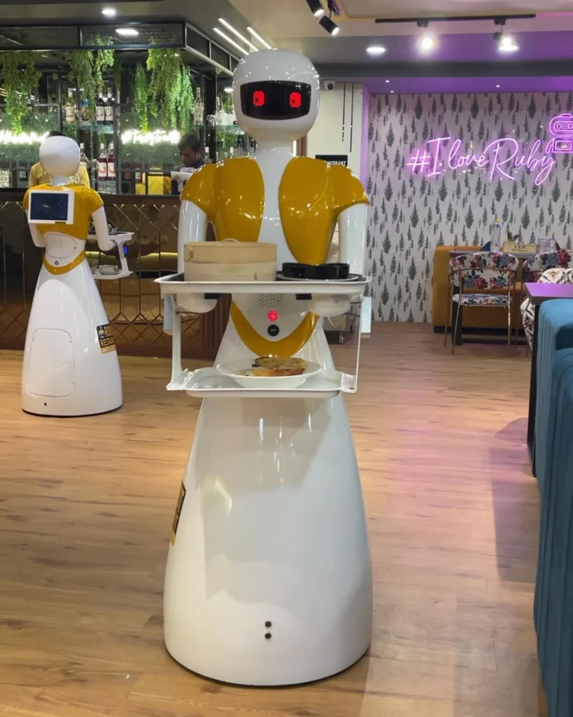 10 Best Restaurants Snap Ideas That'll Make You Hungry 10 Robot-Served Café