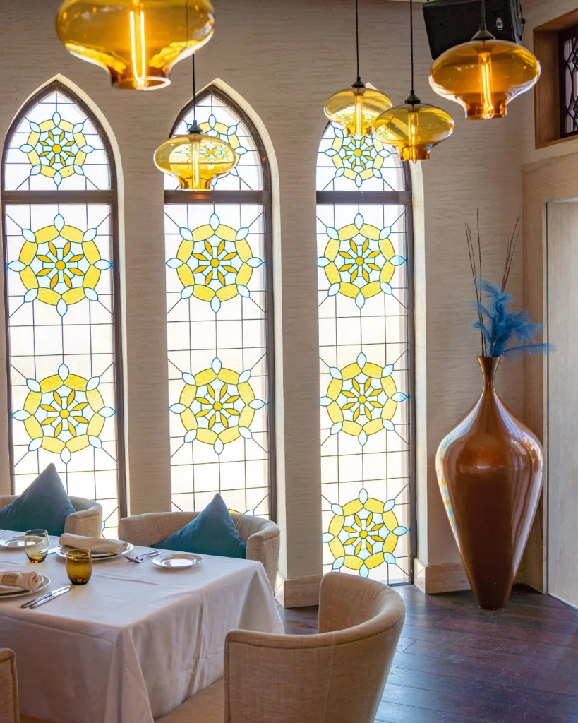 10 Famous Abu Dhabi Restaurants Every Food Lover Should Visit 9 Byblos Sur Mer
