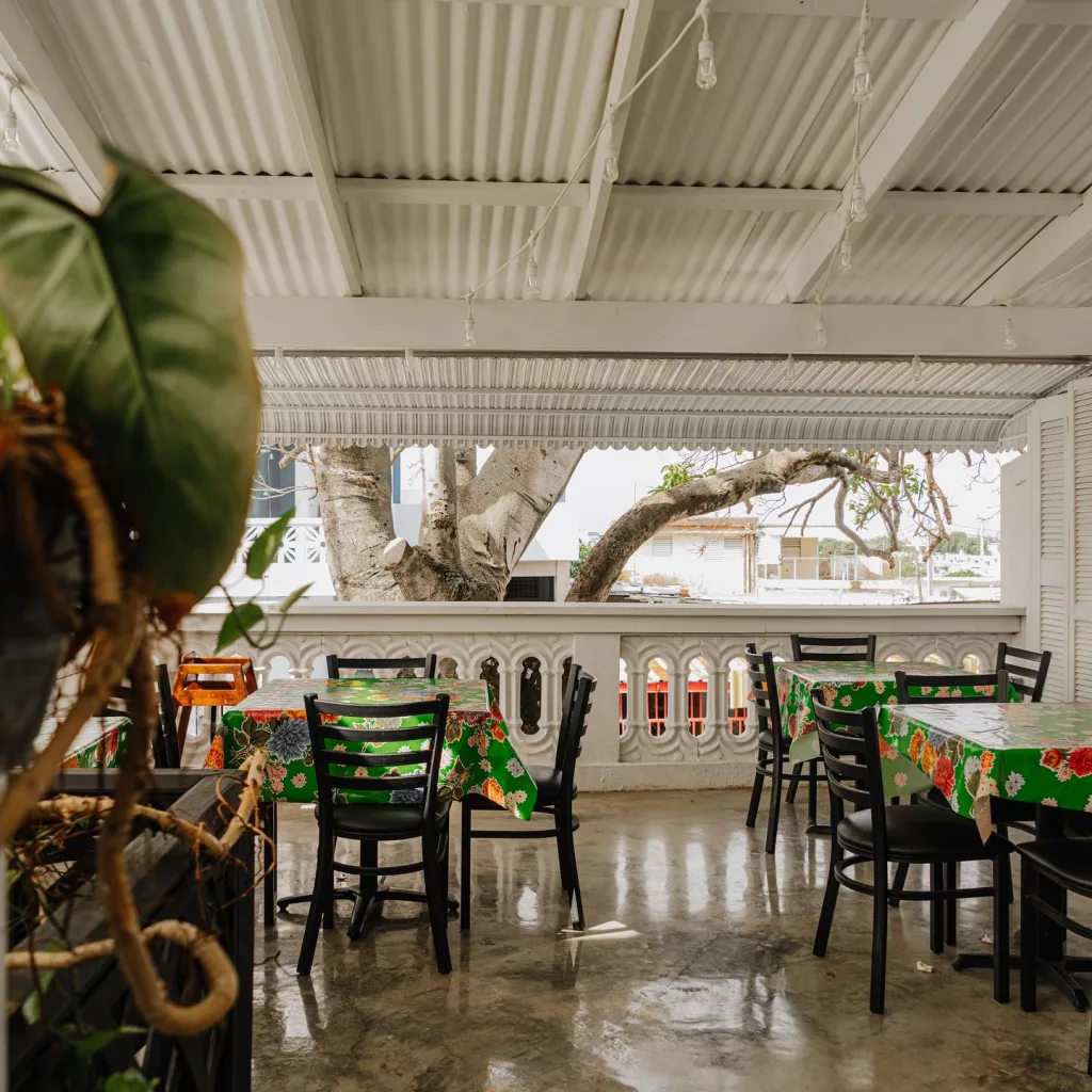 La Casita Blanca
