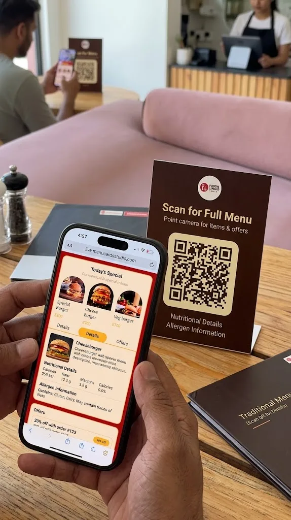 10 Digital Menu Boards Restaurants Improve Modern Dining Today 5 QR Code Digital Menu Integration