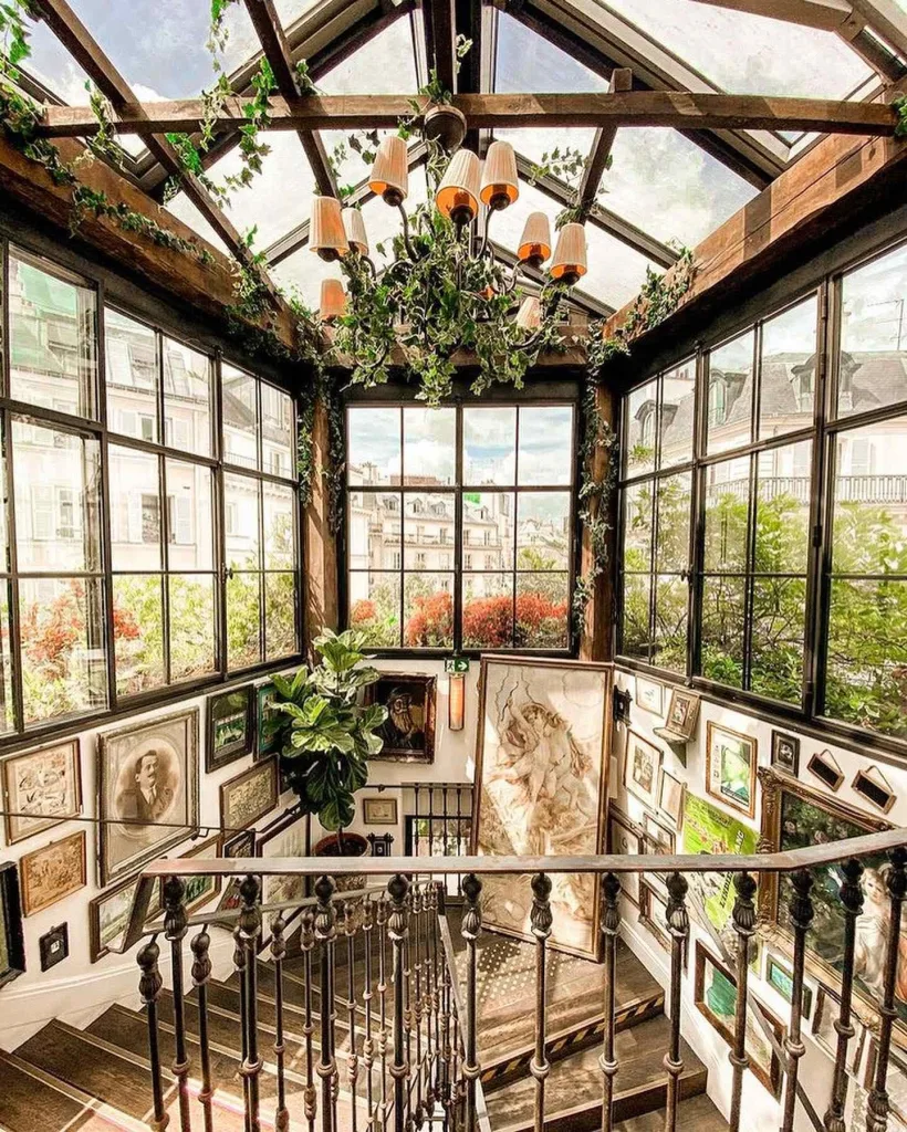 10 Paris Restaurants Interior That Will Inspire Every Food Lover 2 Pink Mamma