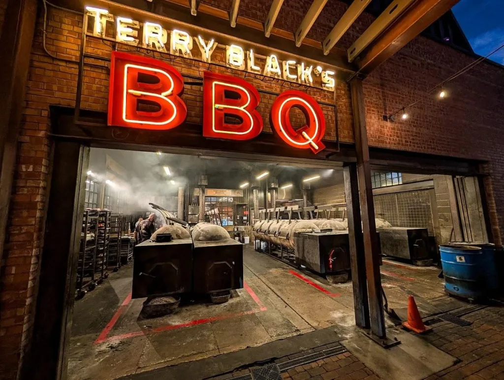12 Dallas Restaurants Every Food Lover Should Visit Today 5 Terry Black's Barbecue Big Flavors and Big Portions