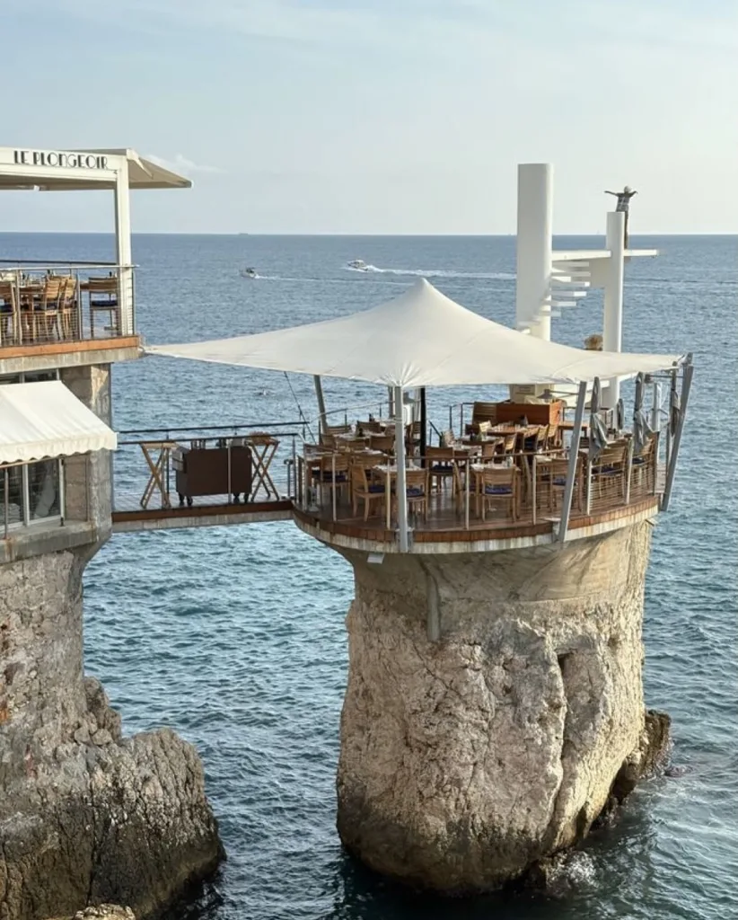 11 Nice France Restaurants You Must Visit for Amazing Food 7 Le Plongeoir