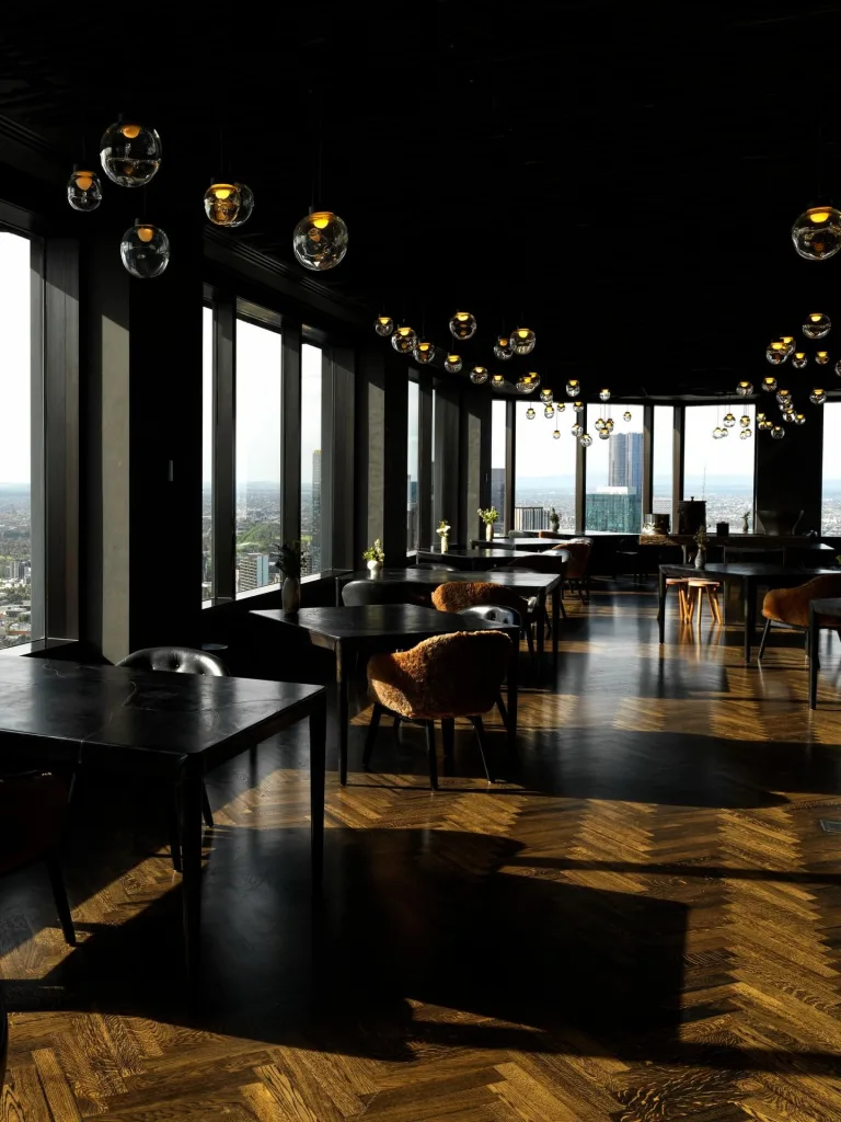 10 Melbourne Restaurants You Must Visit for Amazing Food Experiences 1 Vue de Monde Melbourne Restaurants