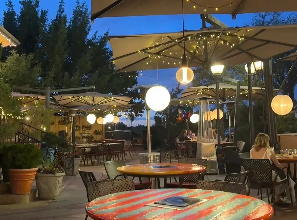 10 Famous Colorado Springs Restaurants You Must Visit 9 The Melting Pot