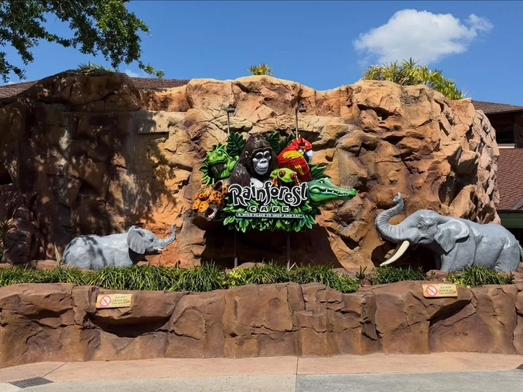 10 Kids Restaurants Every Family Should Visit Around the World 1 Rainforest Cafe Kids Restaurants