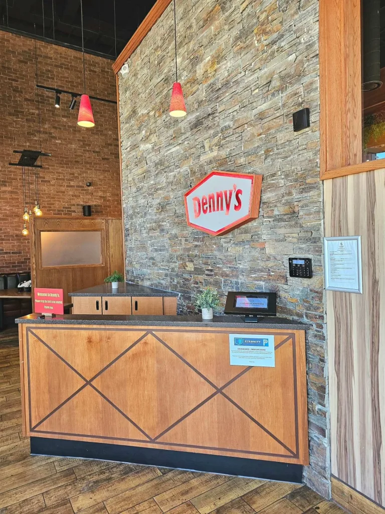 Breakfast Restaurants Worth Visiting for Morning Craving 2 Denny's