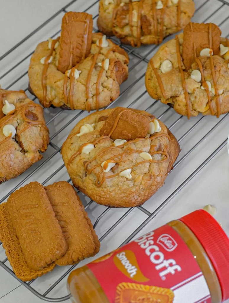 Biscoff Cookie Butter Cookies with Lava Center Recipe 3 Biscoff Cookie Butter Cookies with Lava Center