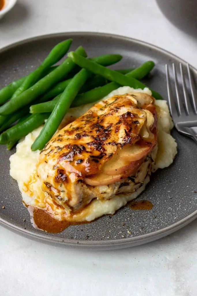 Apple and Brie Stuffed Chicken Recipe 3 Apple and Brie Stuffed Chicken