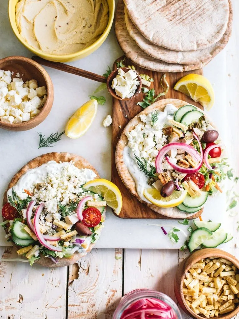 Greek Chicken Pita Pockets