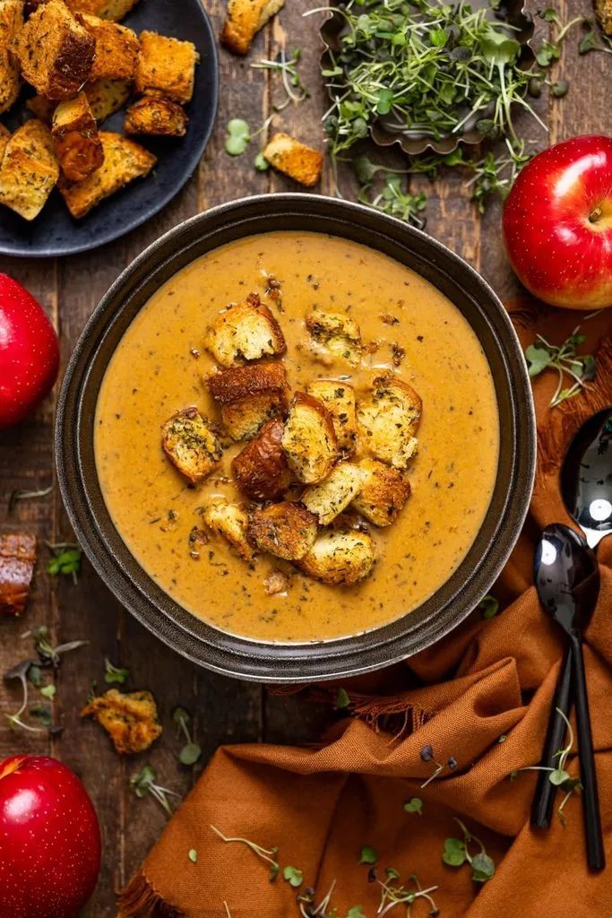 Creamy Roasted Apple Pumpkin Soup