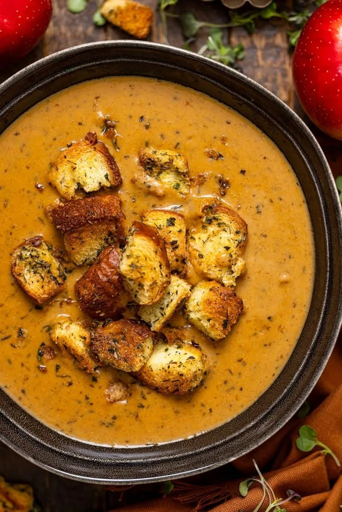 Creamy Roasted Apple Pumpkin Soup