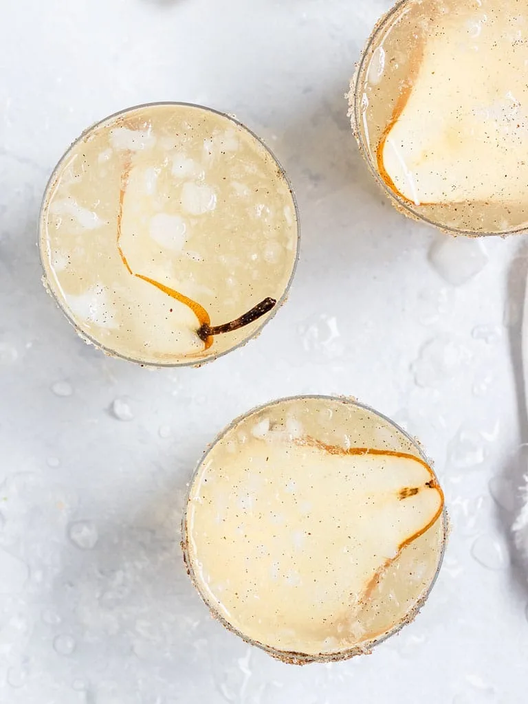 Pear Vanilla Gin Fizz Cocktail Recipe 1 Pear Vanilla Gin Fizz Cocktail