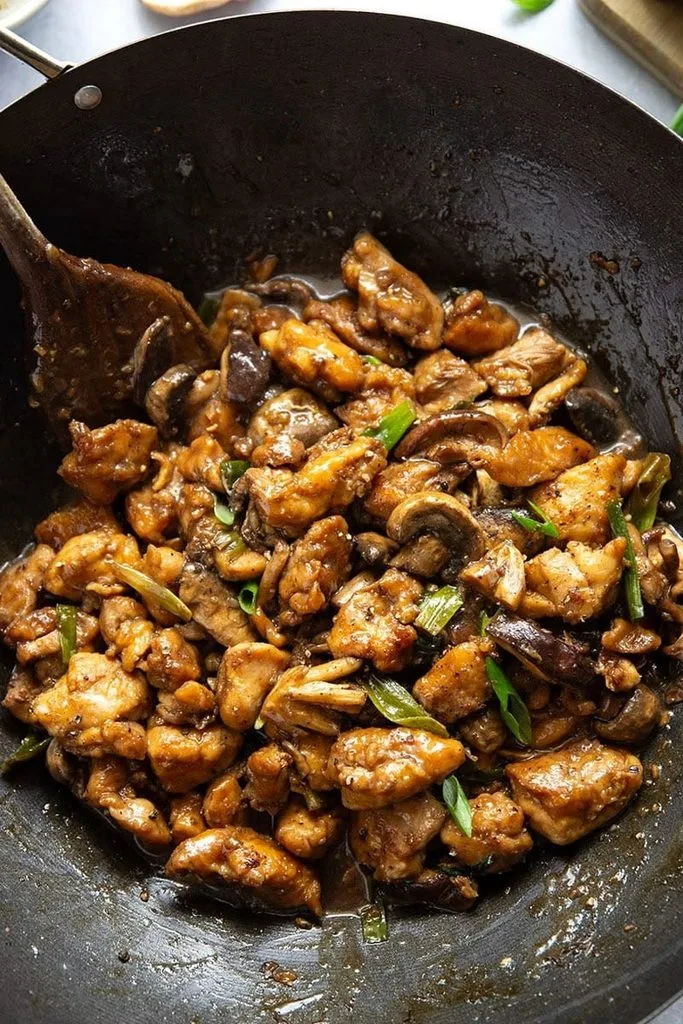 Black Pepper Chicken with Mushrooms