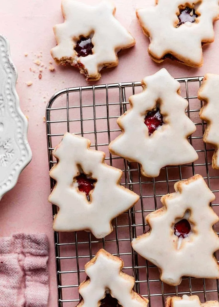 Cherry Almond Linzer Cookies