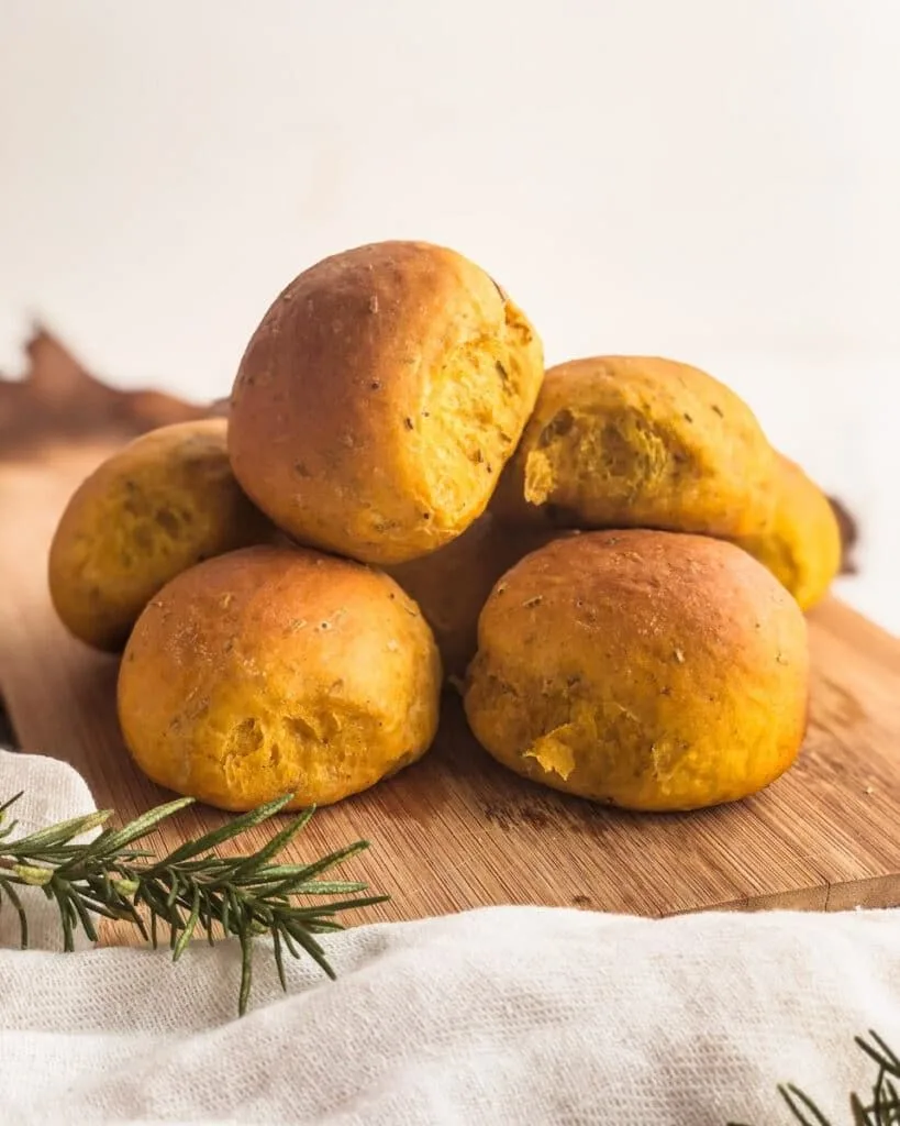 Rosemary Pumpkin Bread Rolls Recipe 1 Rosemary Pumpkin Bread Rolls