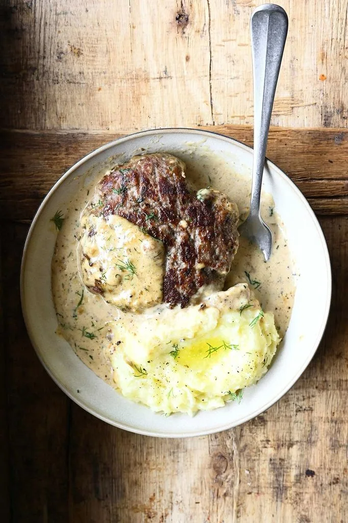Creamy Whiskey Hamburger Steaks Recipe 3 Creamy Whiskey Hamburger Steaks Recipe