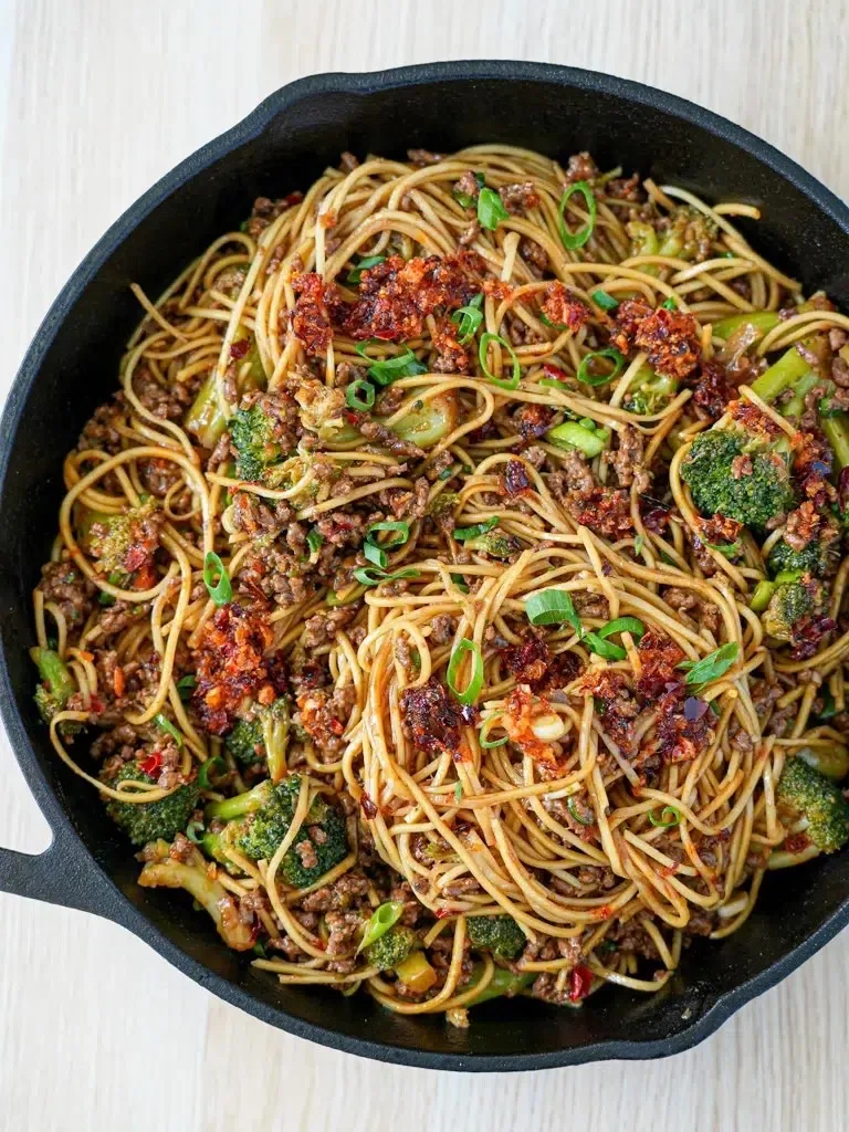 Sticky Beef Noodles