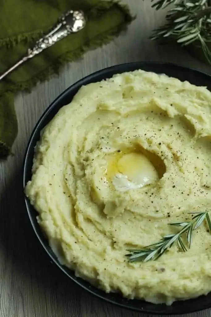 Rosemary Garlic Mashed Potatoes Recipe 1 Rosemary Garlic Mashed Potatoes