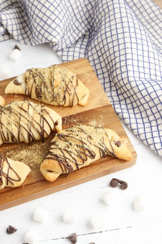 S'mores Crescent Rolls Recipe 3 S'mores Crescent Rolls