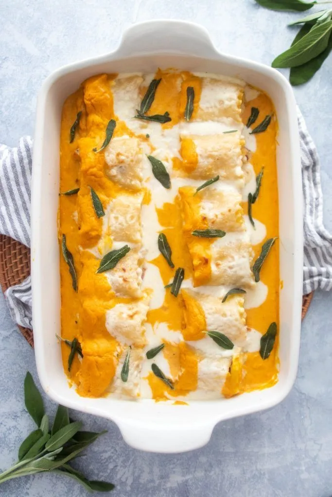 Pumpkin Bacon Lasagna Rolls