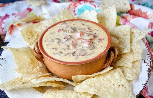 Bacon Cheeseburger Queso Dip Recipe 4 Bacon Cheeseburger Queso Dip