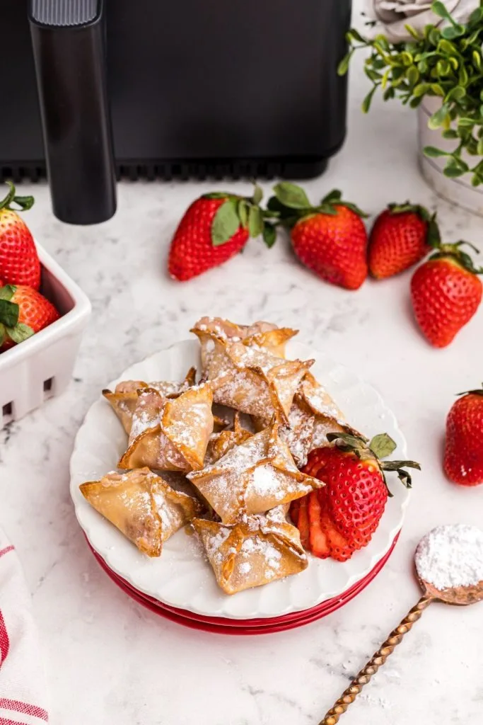 Air Fryer Strawberry Cheesecake Wontons Recipe 3 Air Fryer Strawberry Cheesecake Wontons
