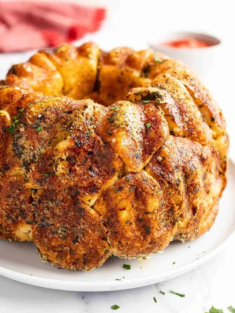 Fluffy Garlic Monkey Bread 