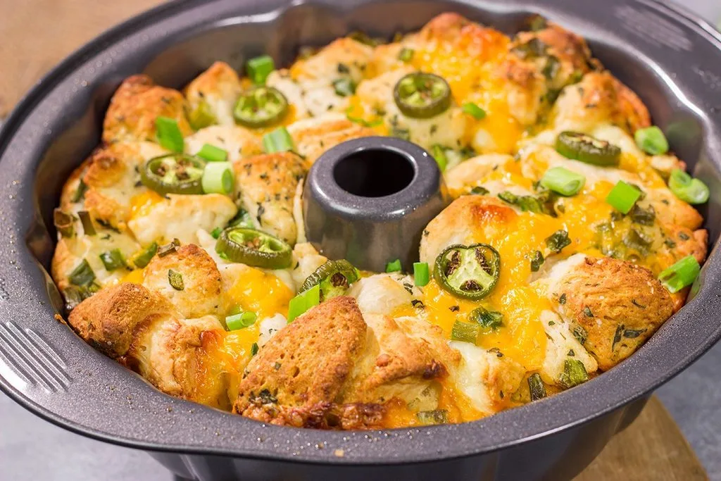 Cheddar Jalapeño Monkey Bread Recipe 4 Cheddar Jalapeño Monkey Bread