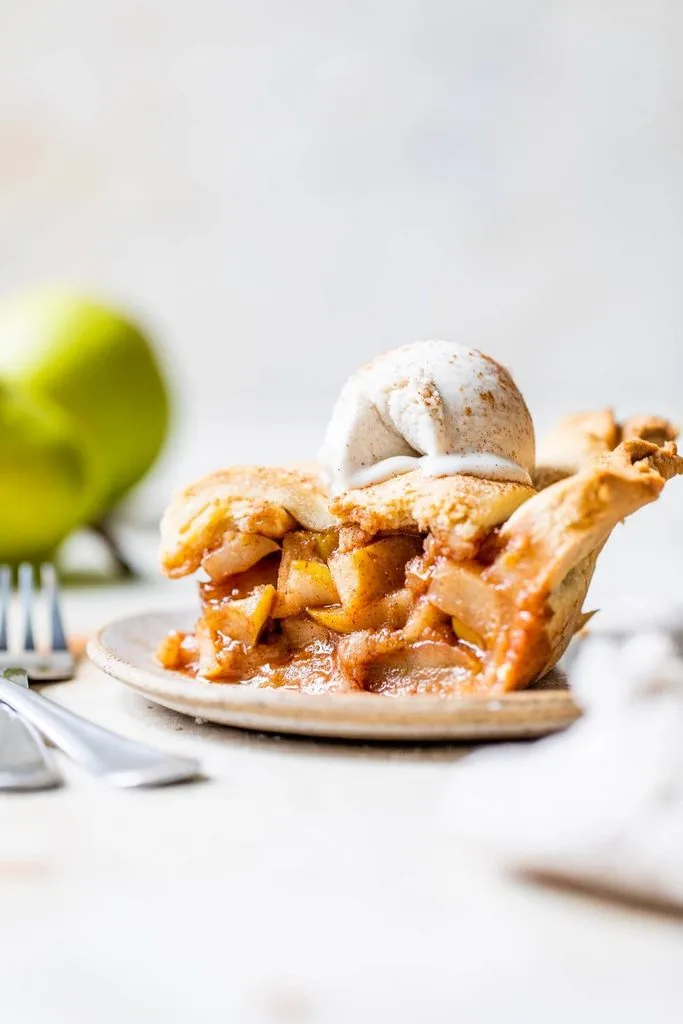Chai Spice Pear Pie Recipe 2 Chai Spice Pear Pie