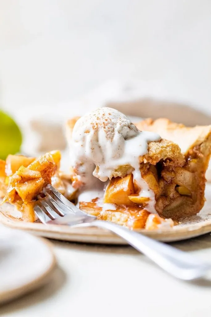 Chai Spice Pear Pie Recipe 4 Chai Spice Pear Pie