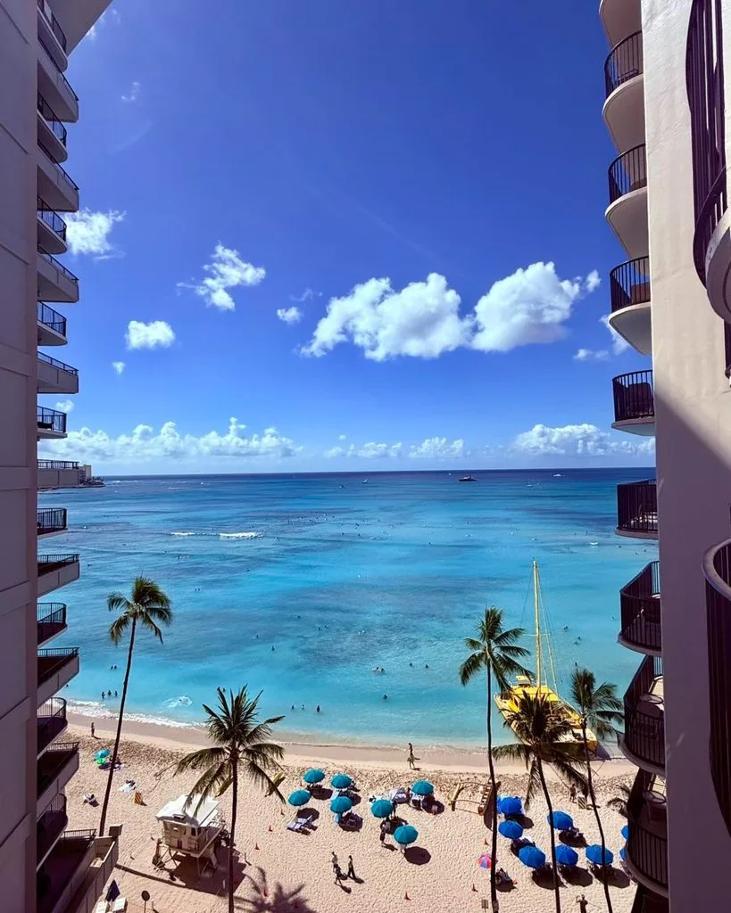 11 Affordable Spa Resorts in the USA for a Relaxing Getaway 8 Outrigger Waikiki Beach Resort