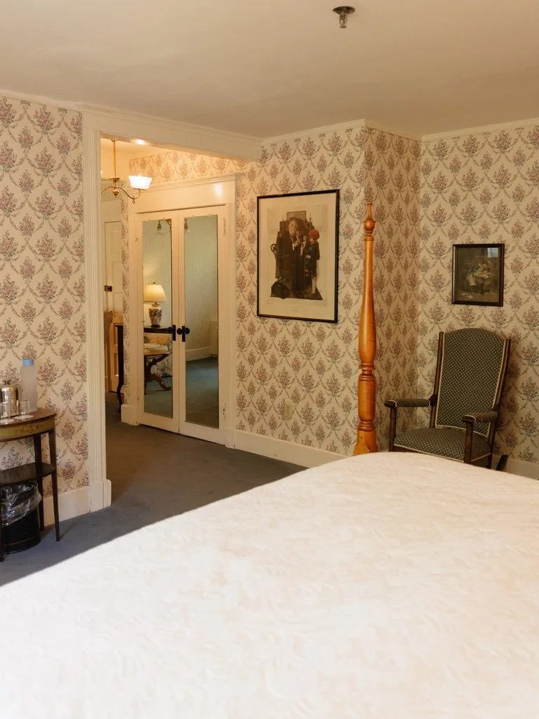 11 Affordable Spa Resorts in the USA for a Relaxing Getaway 12 Red Lion Inn