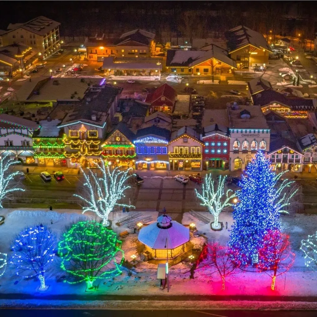 10 Best Christmas Vacations in the USA for a Magical Holiday 3 Leavenworth, Washington